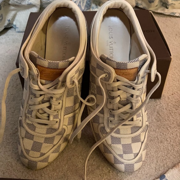 Louis Vuitton Sneakers - Picture 1 of 12